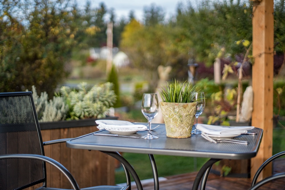 Camano Island Inn 53/67