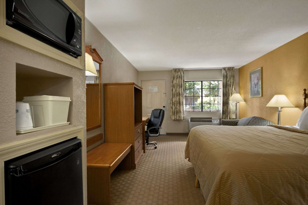 Days Inn by Wyndham Southaven MS 11/23