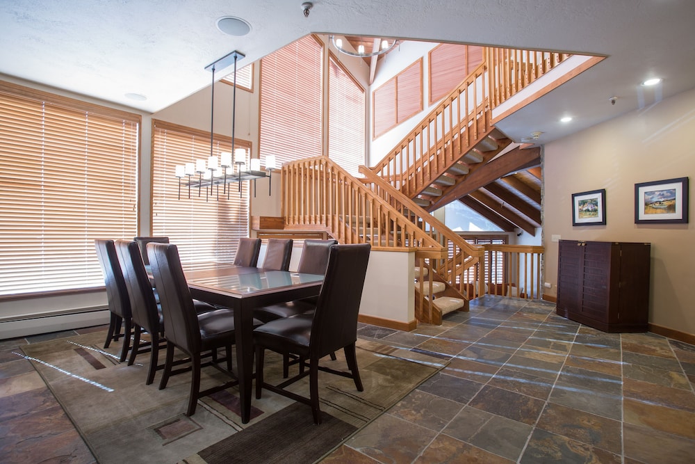 Deer Valley's Signature Collection 45/74