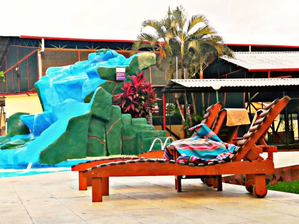 Amapola Resort 42/56