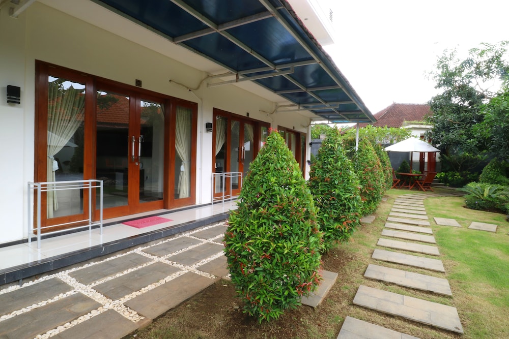 The Umah Pandawa Homestay And Villas by ZUZU 1/41