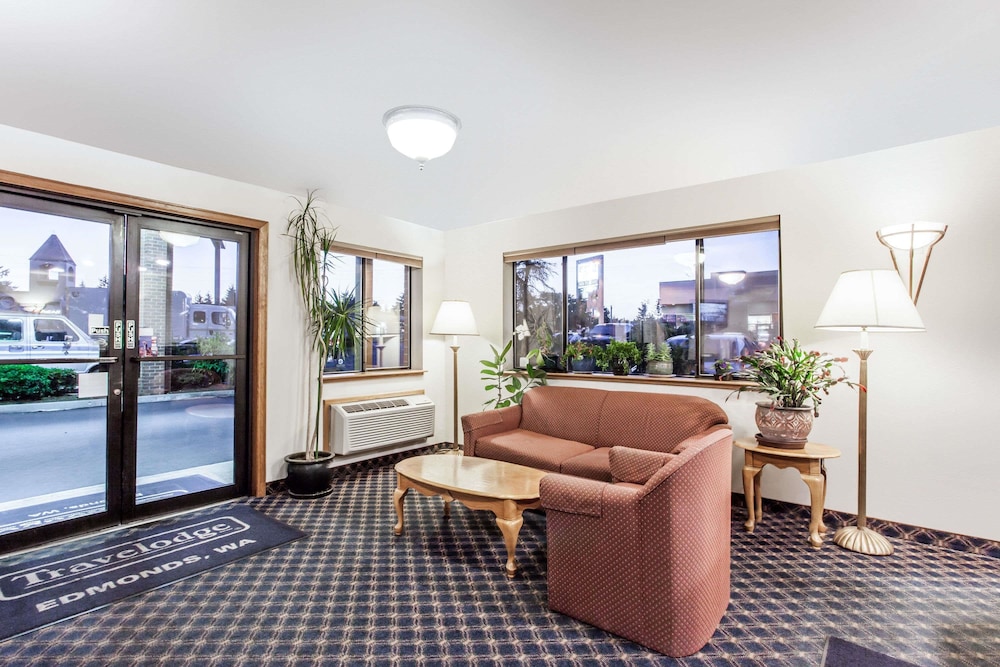 Econo Lodge Edmonds North Seattle, WA 23/39
