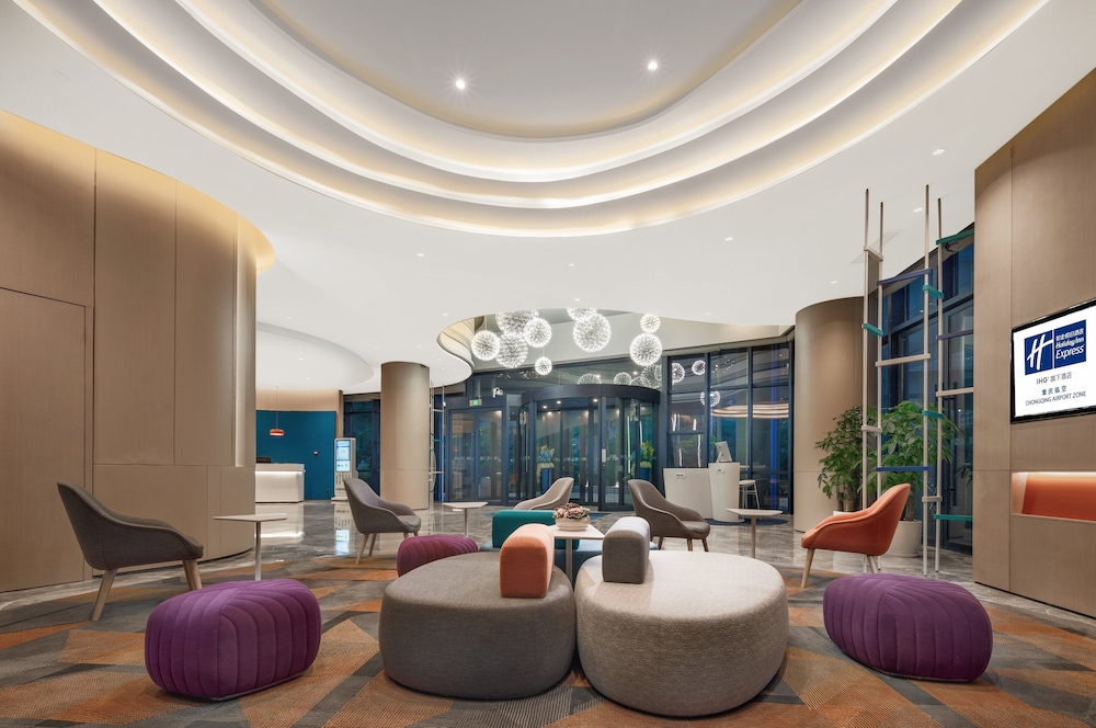 HOLIDAY INN EXPRESS Chongqing Airport Zone 13/24