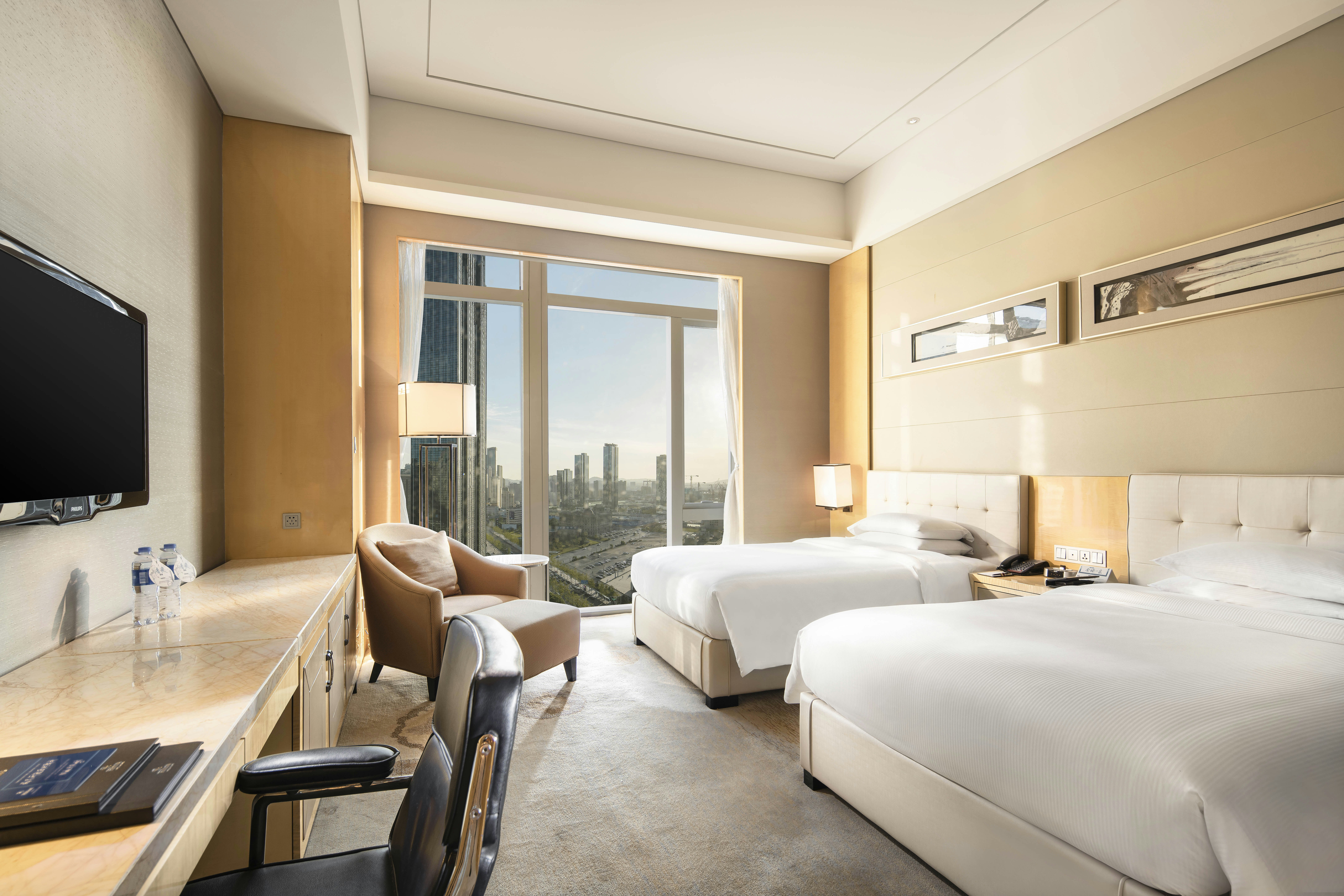 DELUXE, TWIN BEDS, HARBOUR VIEW