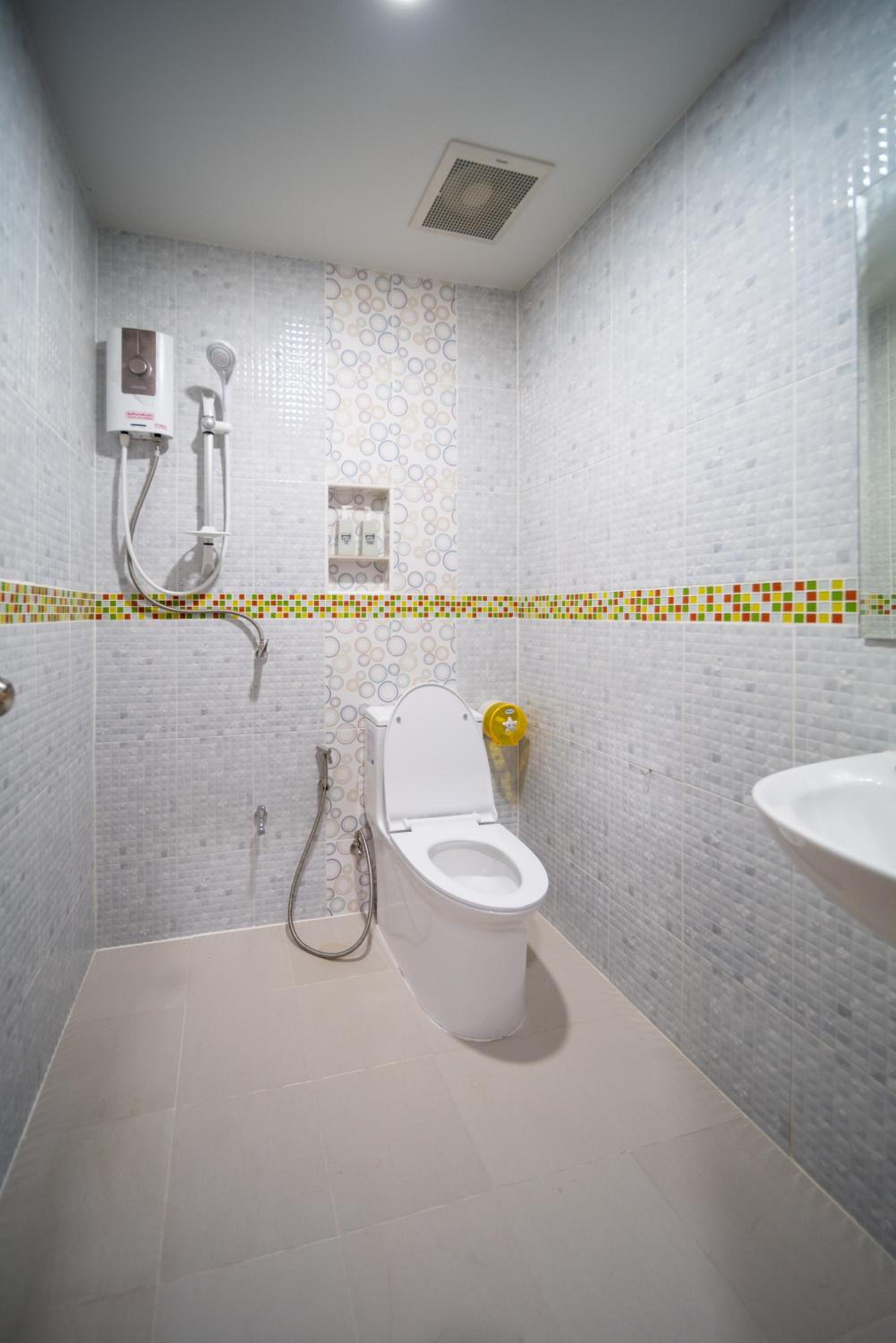 Nonnee Lampang Hotel 40/40