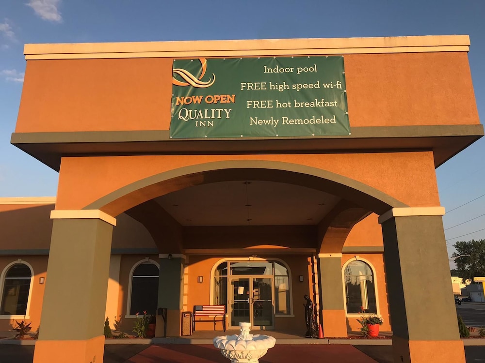 Quality Inn Vincennes 1/27