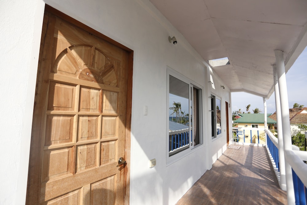 Little Mermaid Dive Resort 4/54