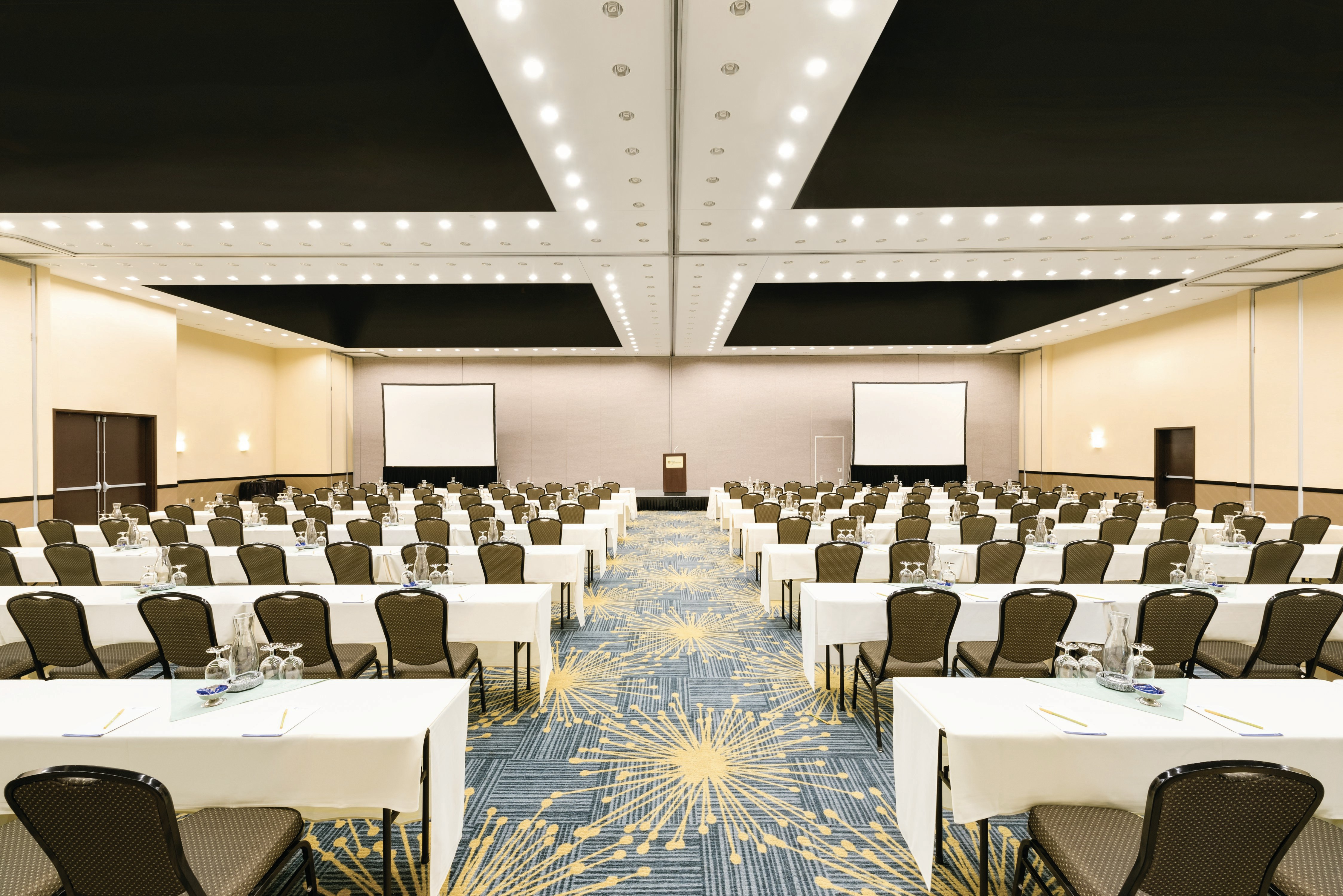 Hilton Garden Inn Fargo 52/61