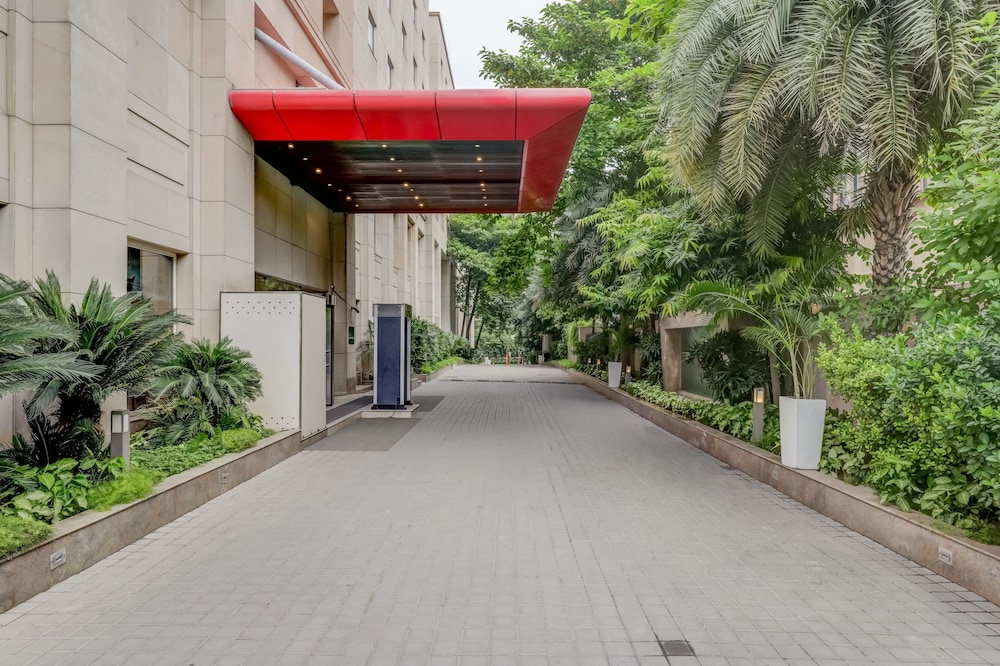 Lemon Tree Hotel, Delhi Airport 46/47