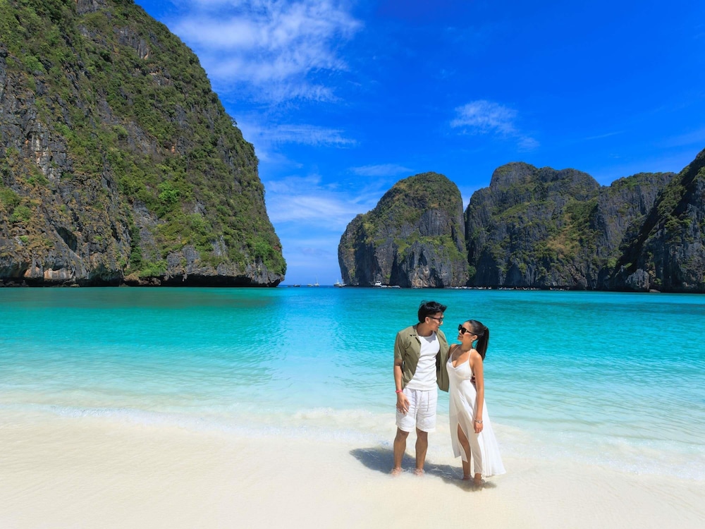 Ibis Styles Phuket City 55/60