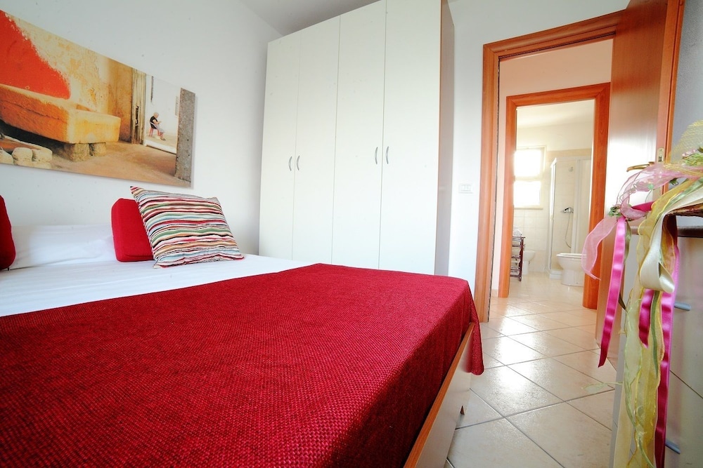 6 Zeus, Apartment, Twin Beds, Queen Bed, Sofa, Ground Floor
