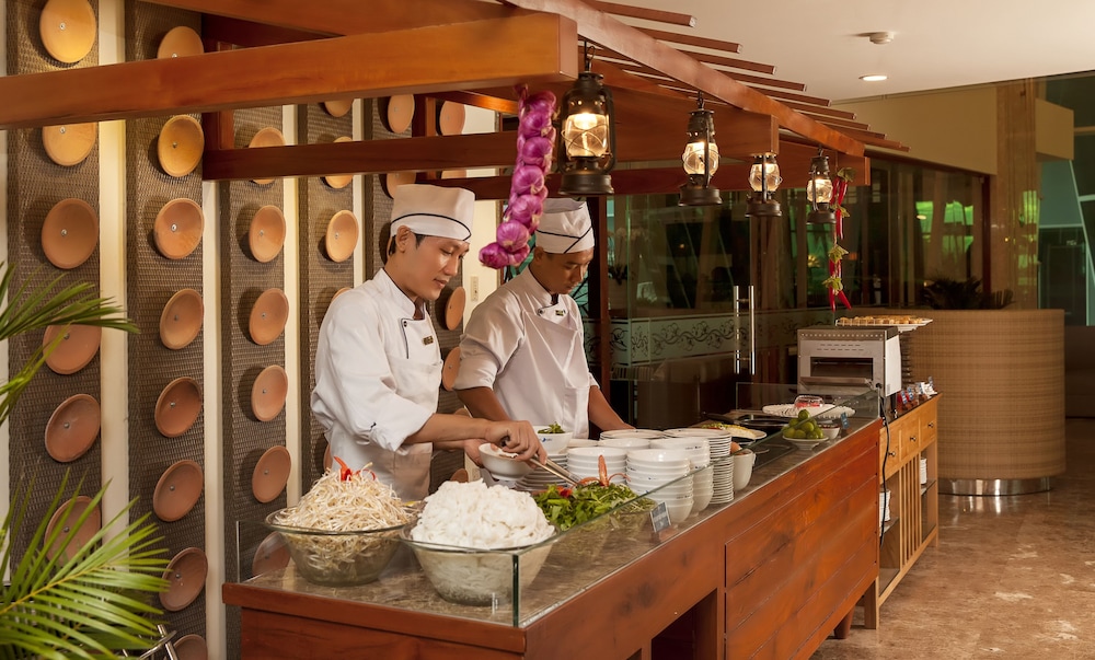 Ninh Kieu Riverside Hotel 9/70