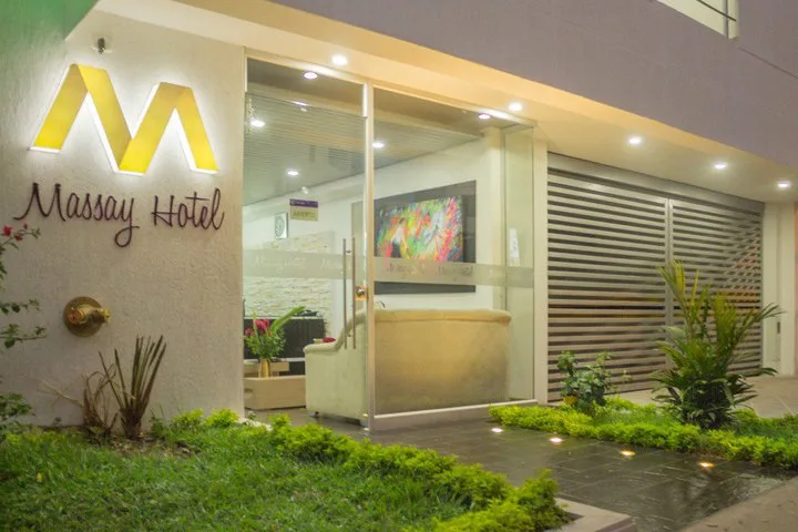 Hotel Massay 1/10