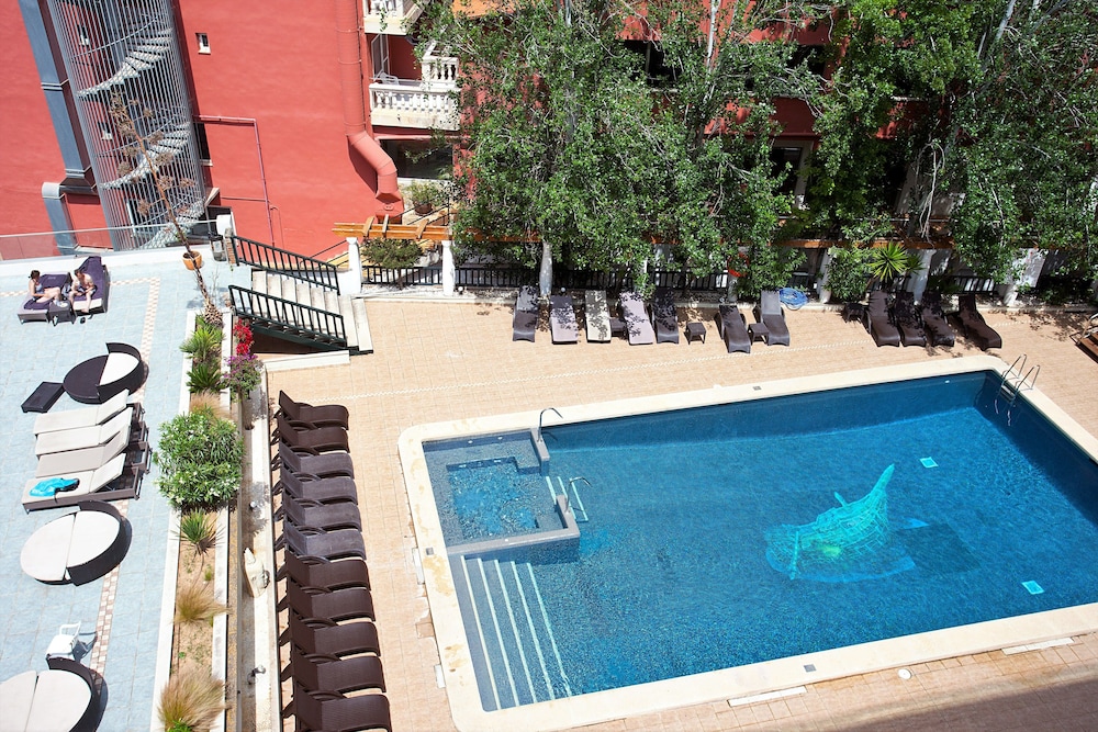 Ipanema Beach Hotel 33/34