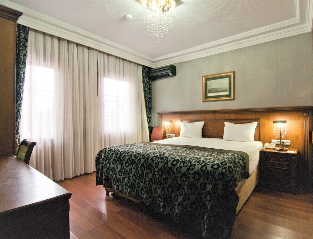 FERMAN HOTEL 26/72