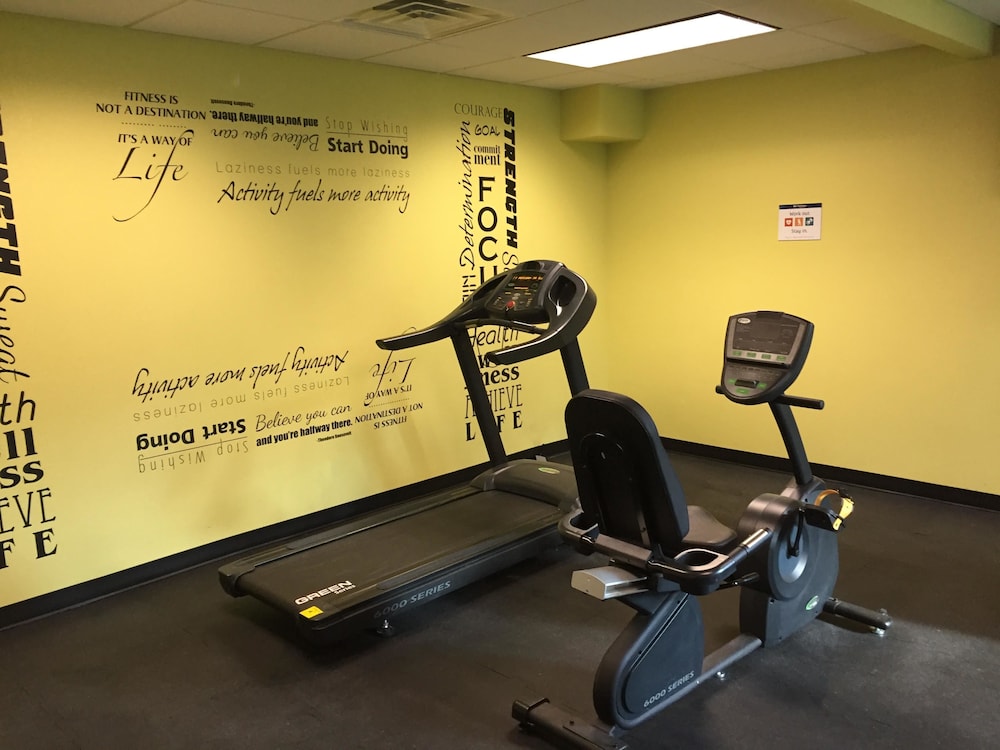 Best Western Plus Birmingham Inn & Suites 20/37