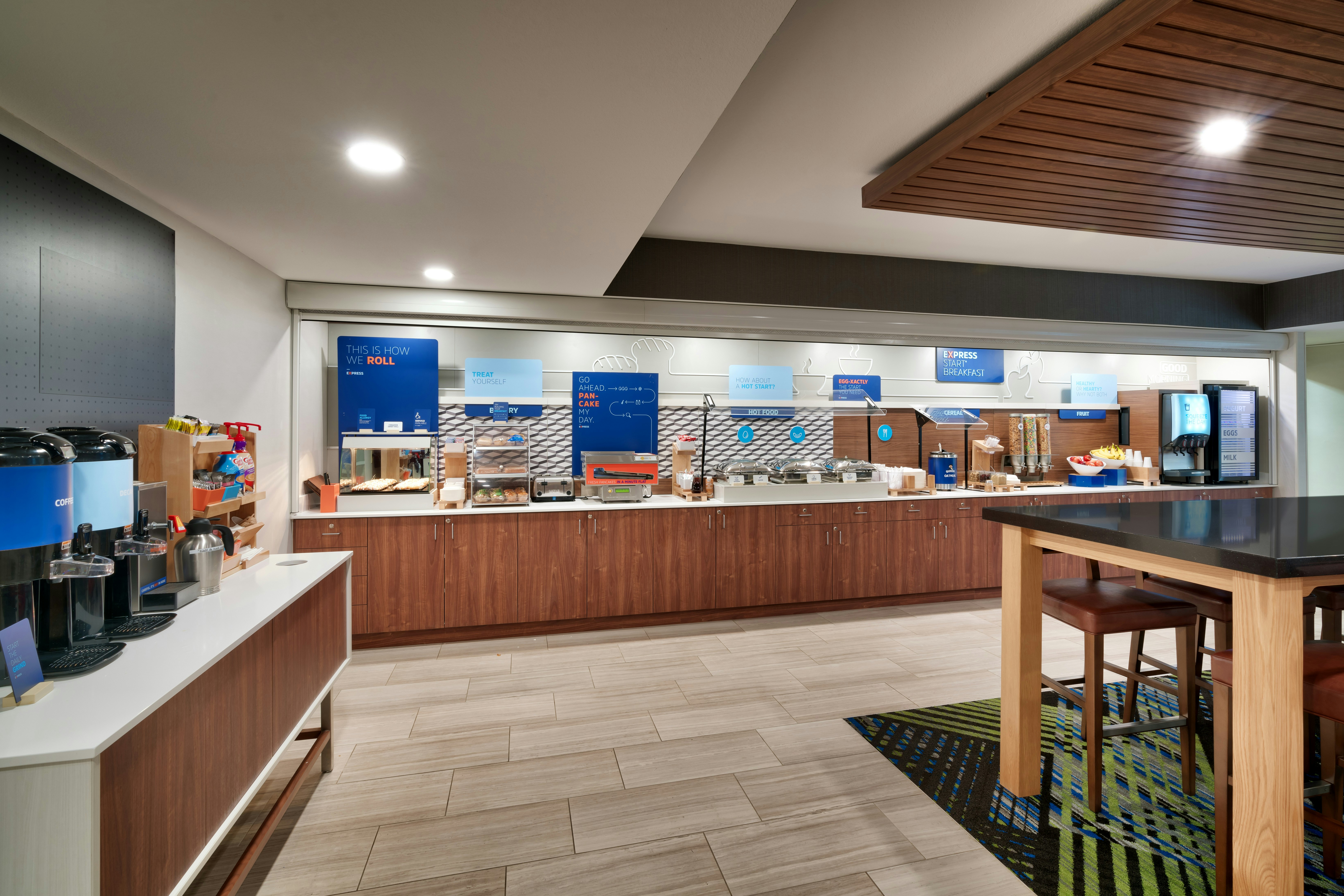 Holiday Inn Express Hotel And Suites Mitchell 49/67