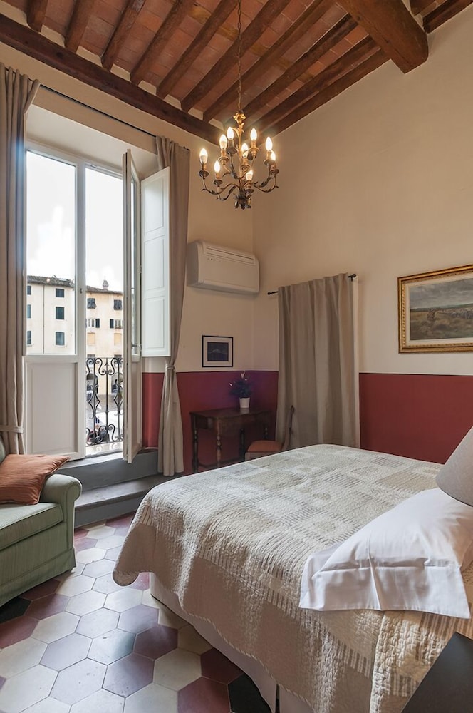 B&B Arena Di Lucca 6/28
