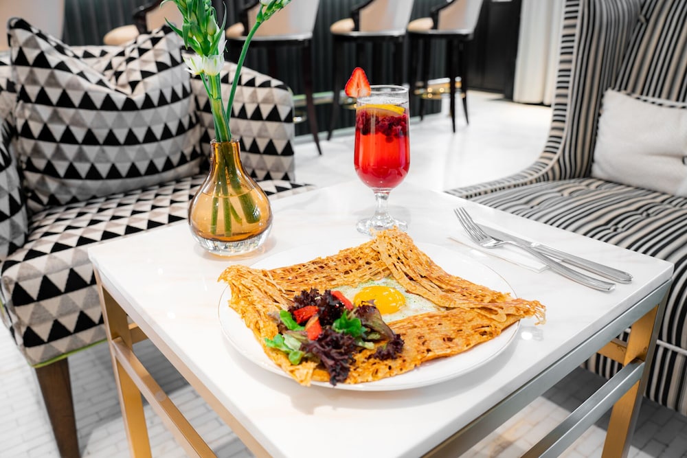 GRACIE ART HOTEL 798 37/50