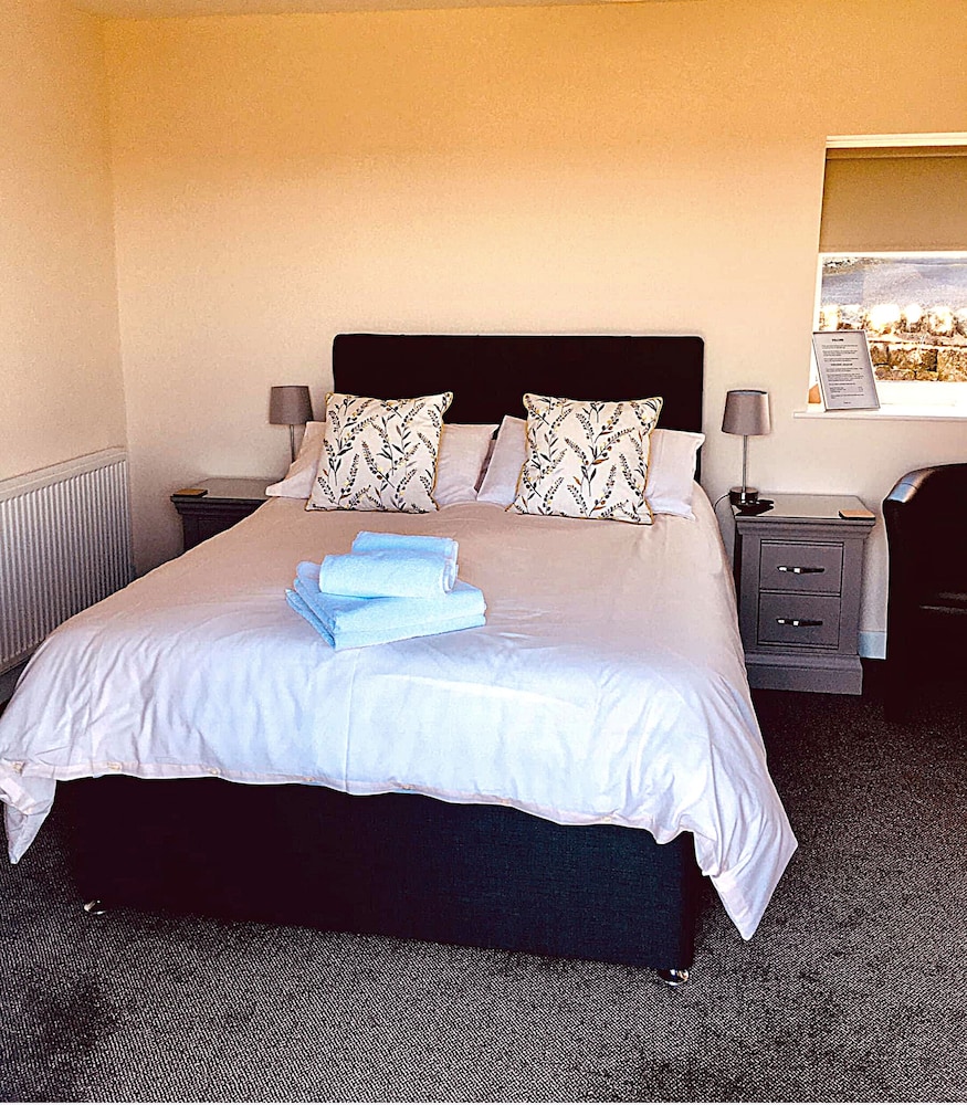 Chevin End Guest House 15/50
