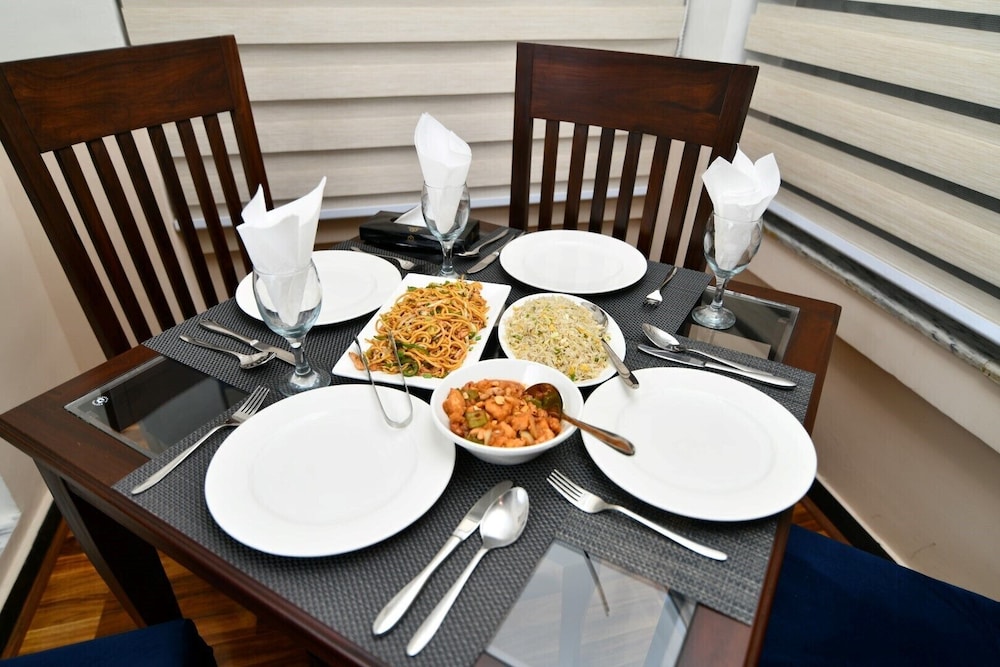 restaurant cafeteria