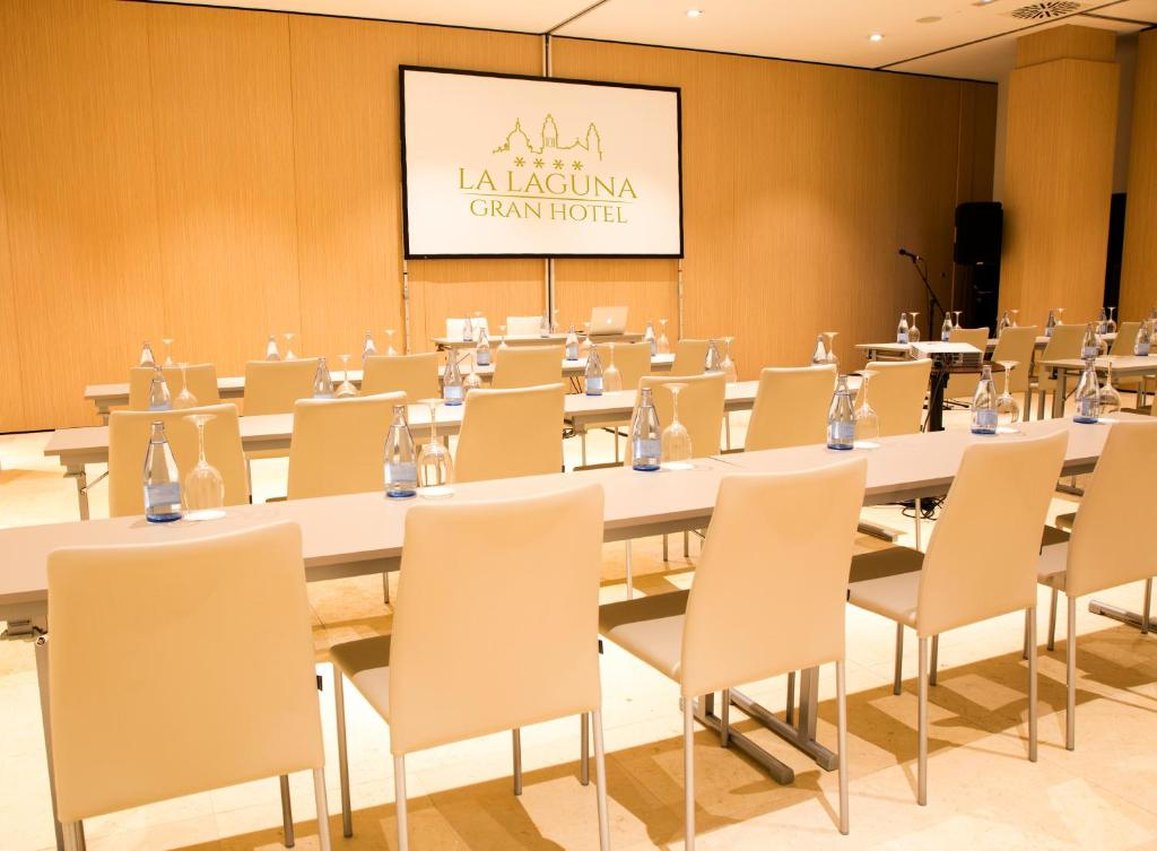 LA LAGUNA GRAN HOTEL 68/81