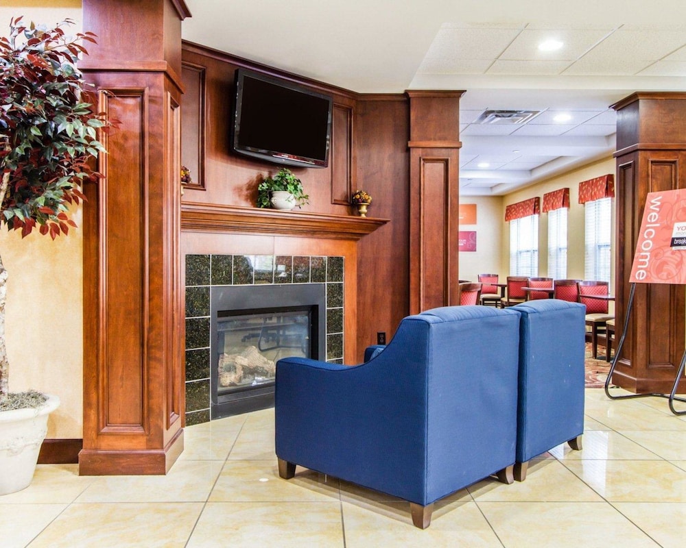 Comfort Inn and Suites Scarborough - Portland 41/55