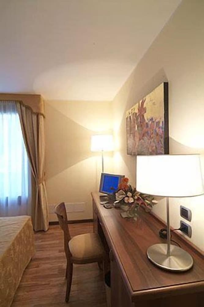 HOTEL PURLILIUM 40/50