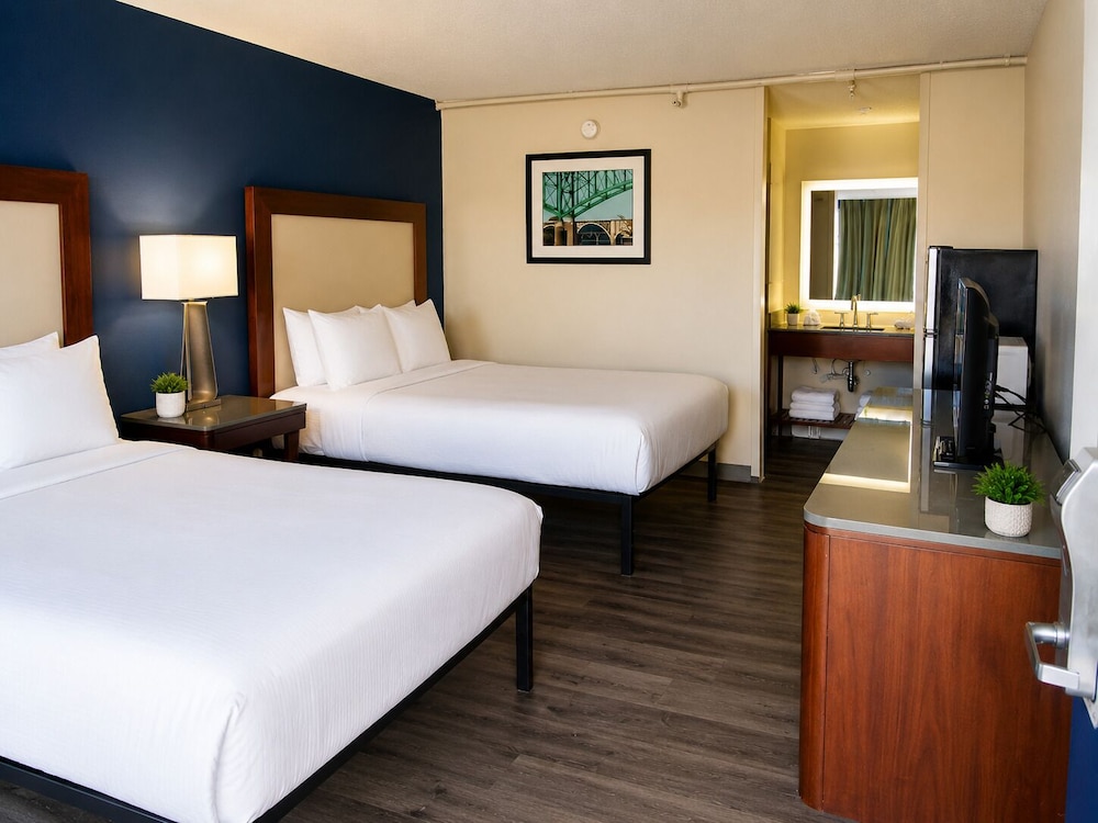 Hotel Cartersville, GA 16/50