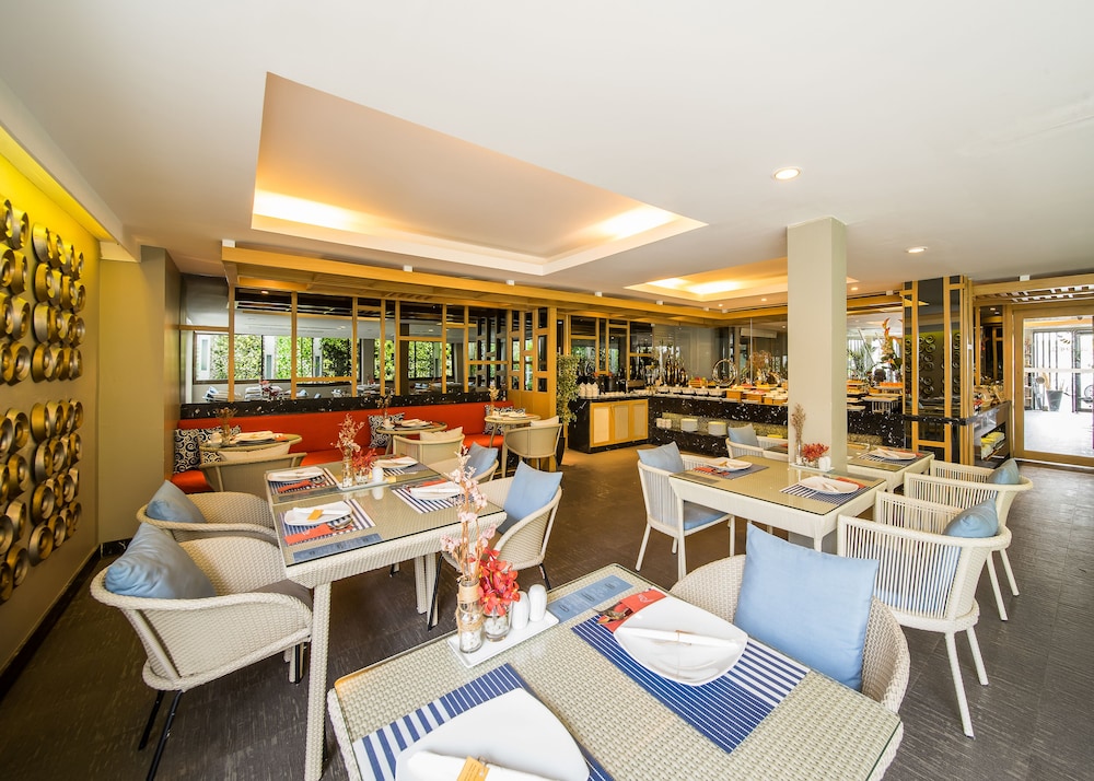 The Rock Hua Hin Beach Resort 48/67
