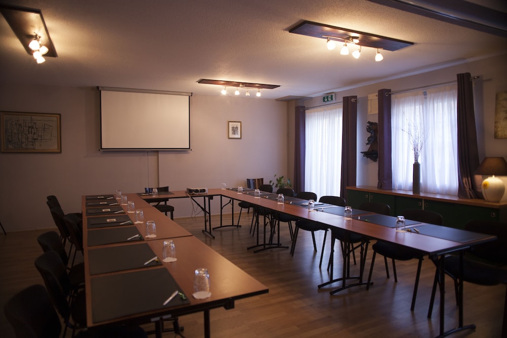 Cottage Logis Hotel-Restaurant 50/57