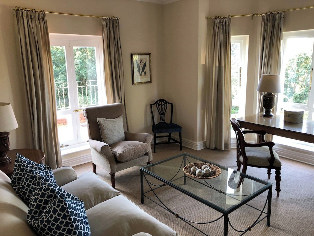 Redlands Hotel 29/50
