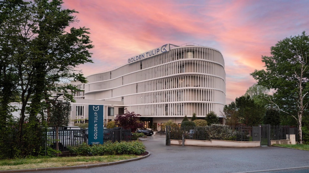 Golden Tulip Lyon Ouest Techlid - Hotel & Spa 2/76