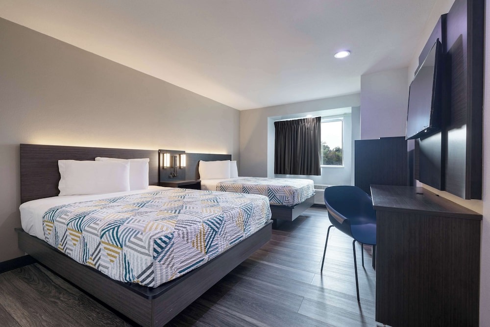 Motel6 McAllen, TX - East 14/60