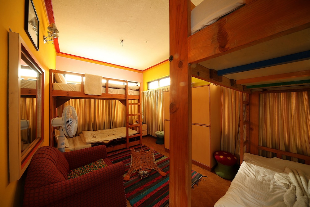 Shangri-La Boutique Hotel 28/50
