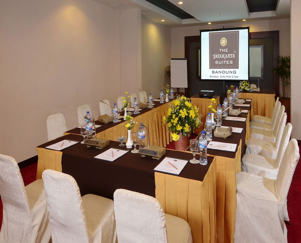 The Jayakarta Suites Bandung 63/71