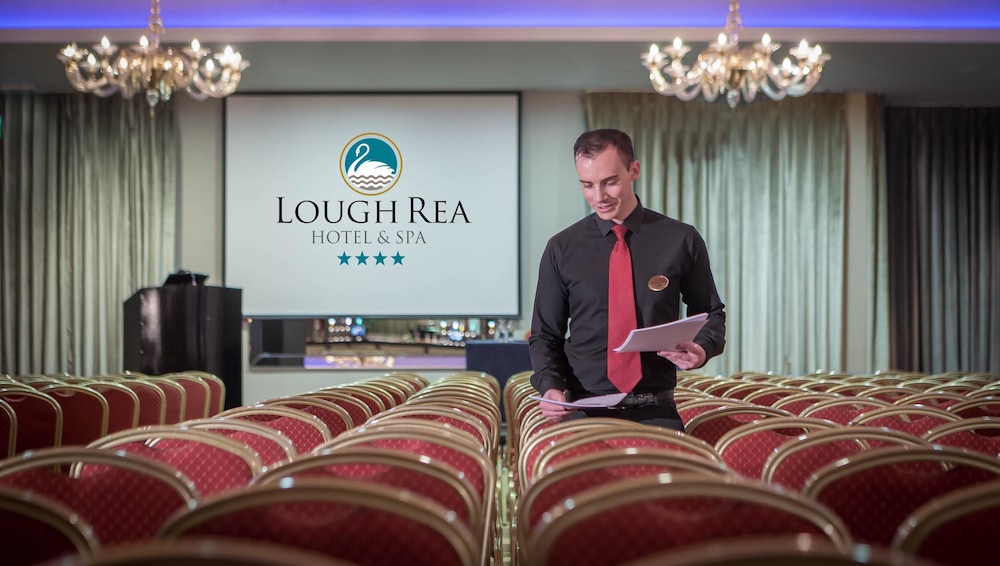 Lough Rea Hotel & Spa 49/51