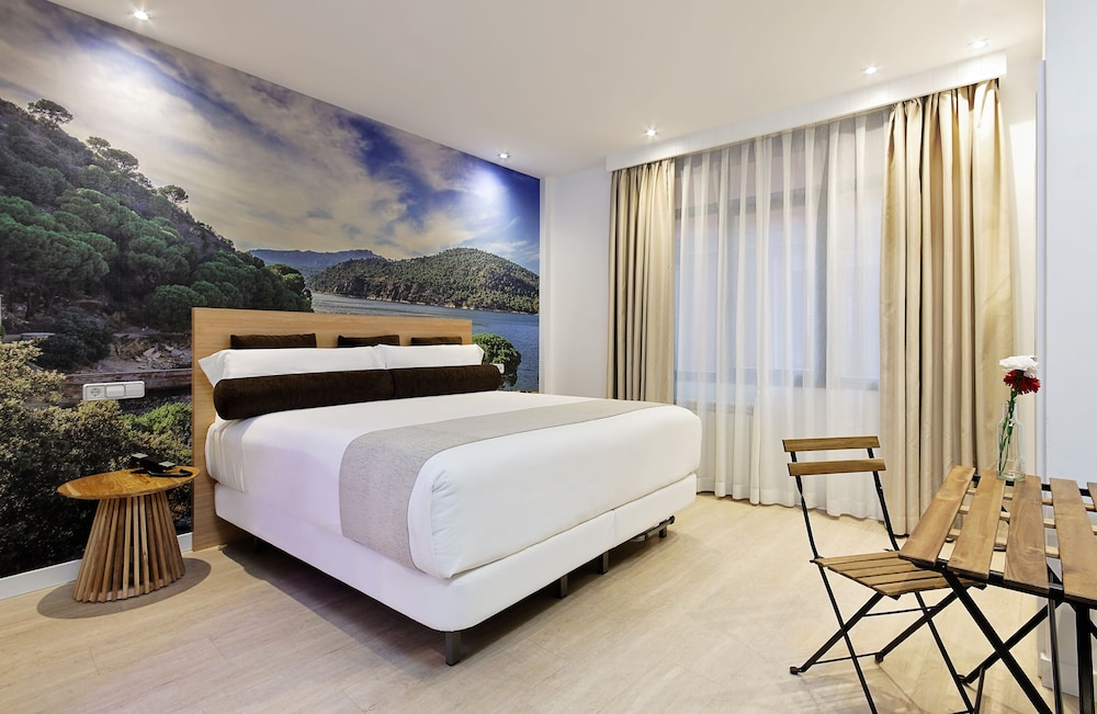 Grupotel Mayorazgo 22/65