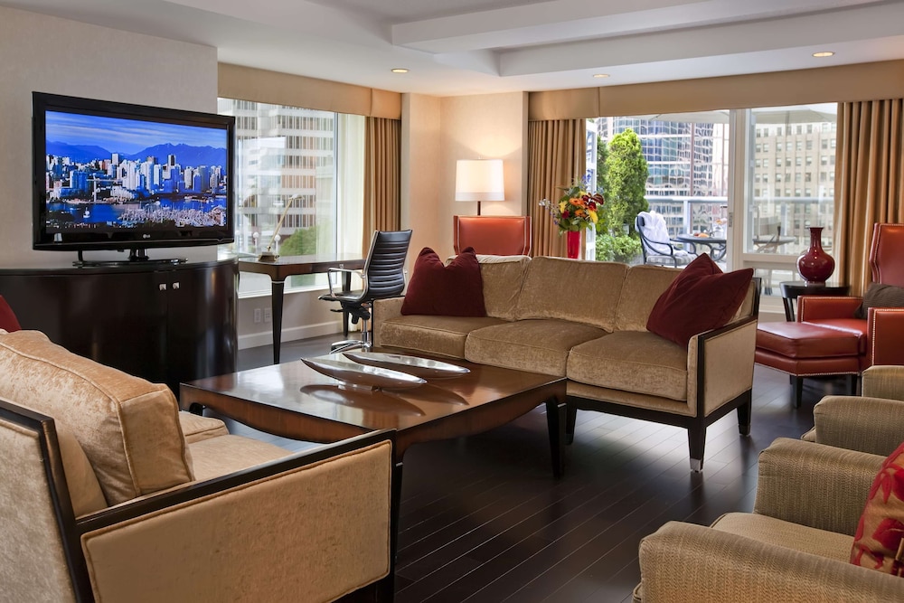 Fairmont Waterfront 45/72