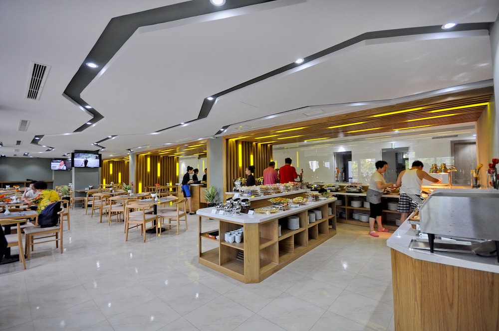 The Mcr Luxury Nha Trang 40/44