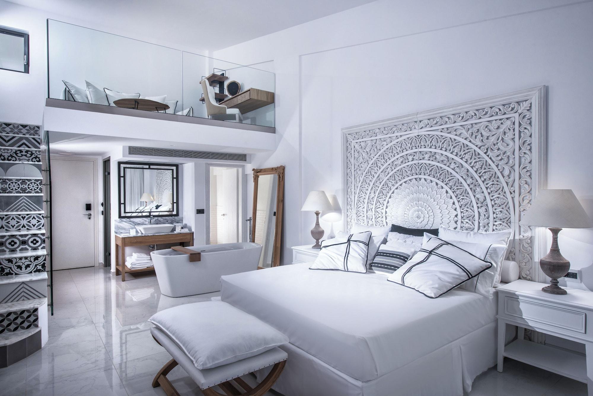 Loft, Luxury, Sea Front, Private Pool