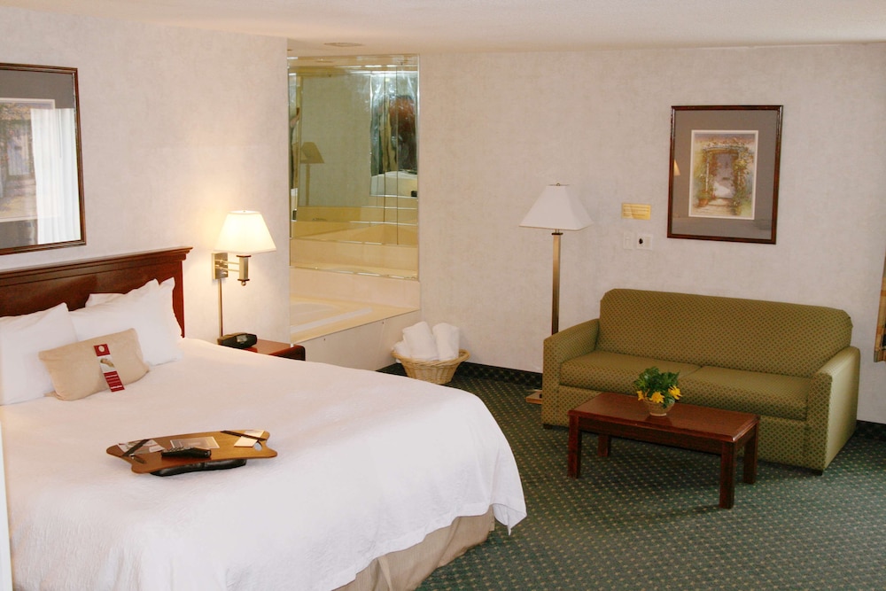 Hampton Inn Lancaster, OH 18/53