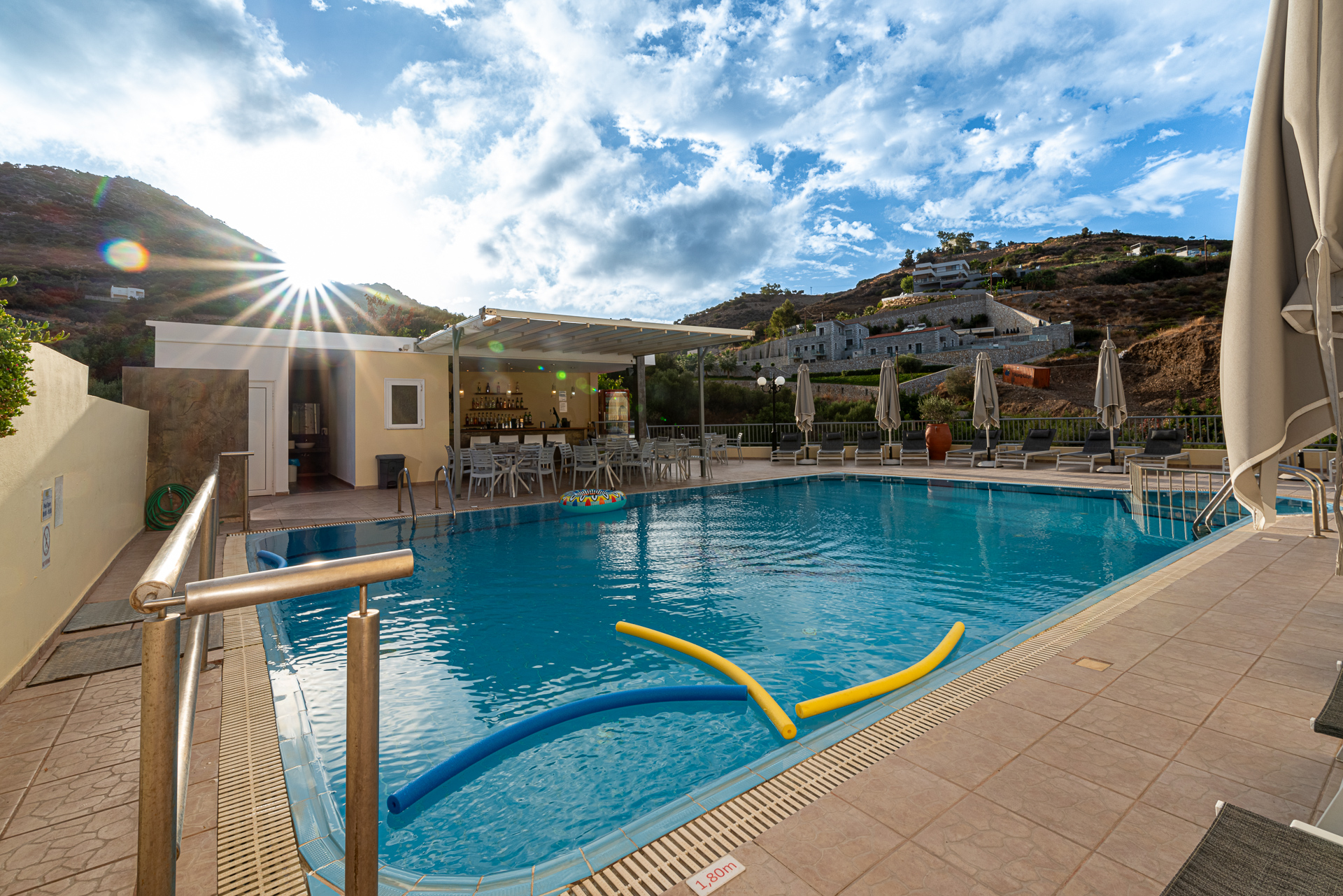 Elpis Studios And Apartments 26/50