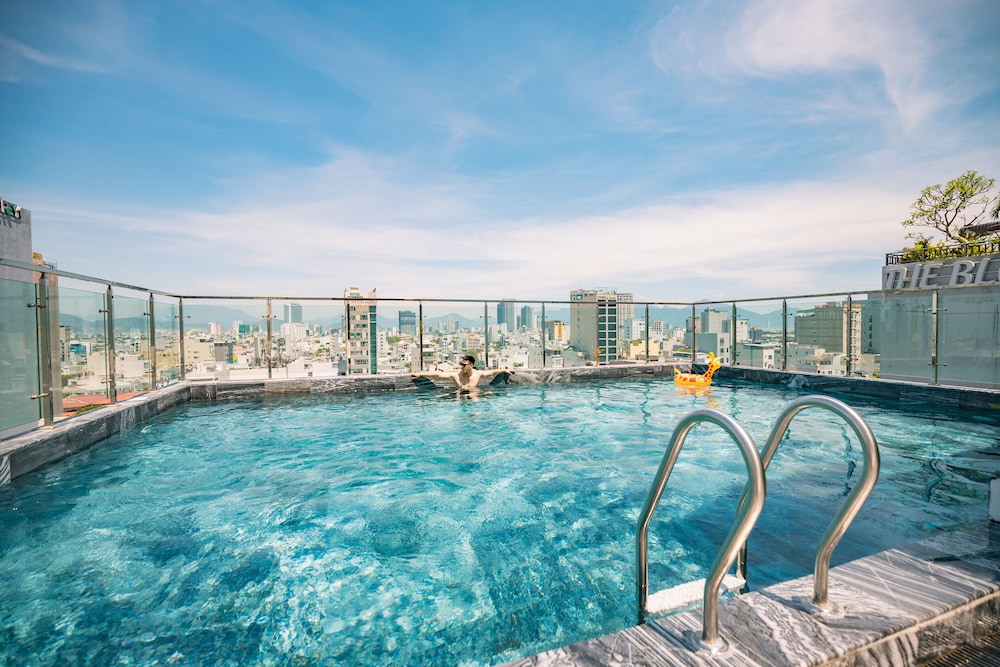 The Dream Suite 27/50