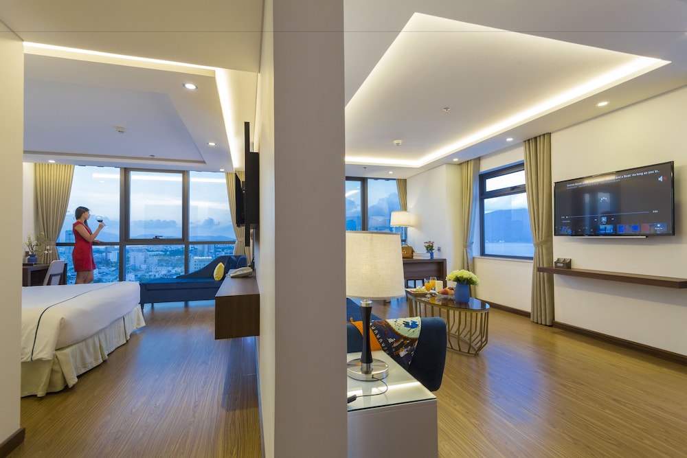 Pavilion Hotel Da Nang 62/77