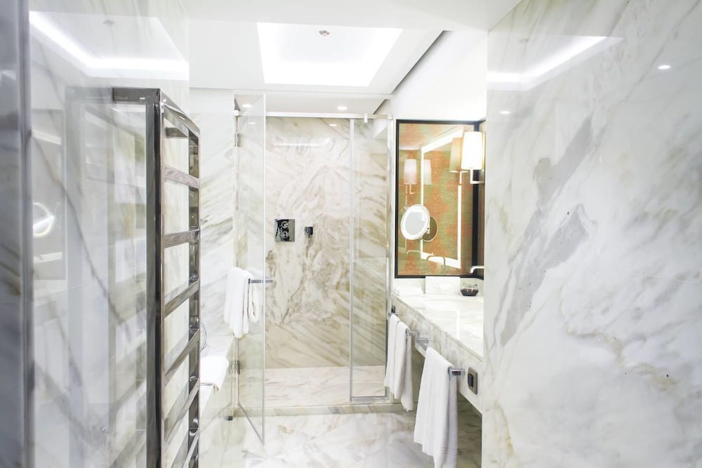 Sheraton Bucharest Hotel 20/48
