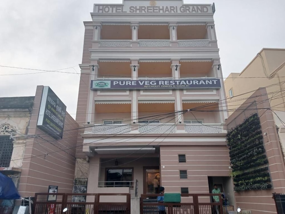 Hotel Shree Hari Grand 2/54