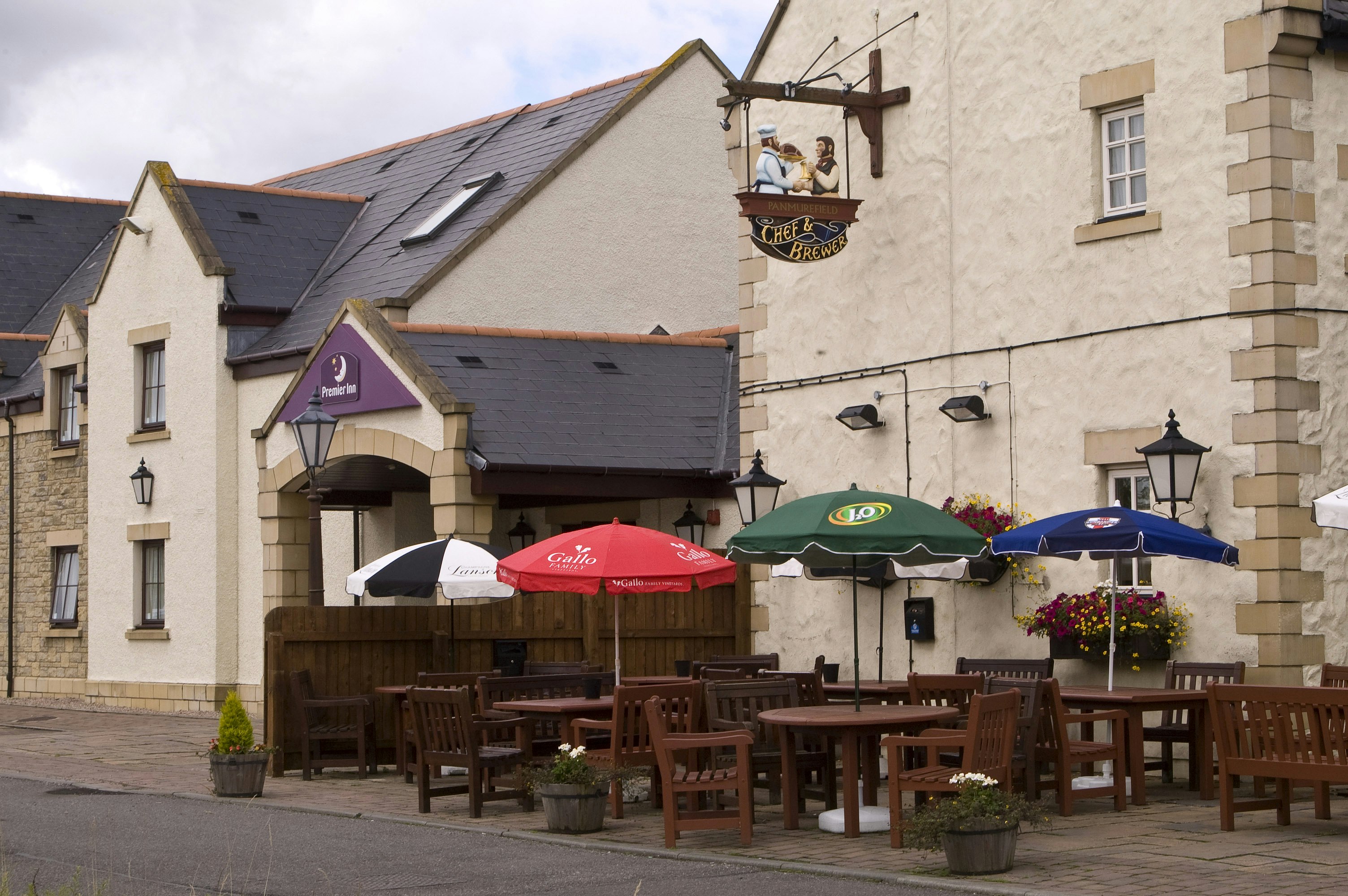 Premier Inn Dundee East in DUNDEE