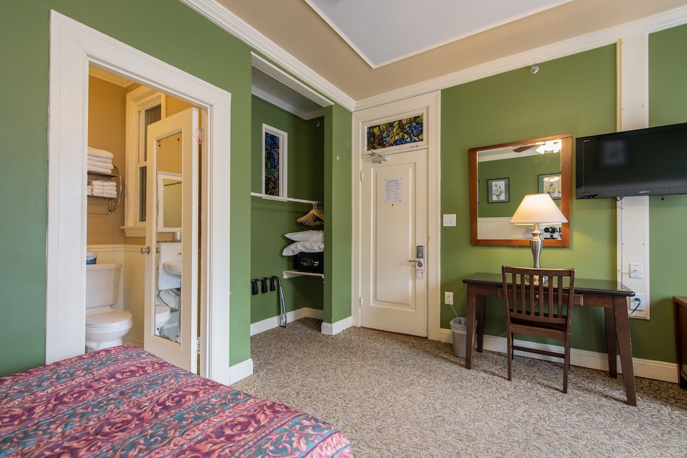 Grant Hotel 27/45