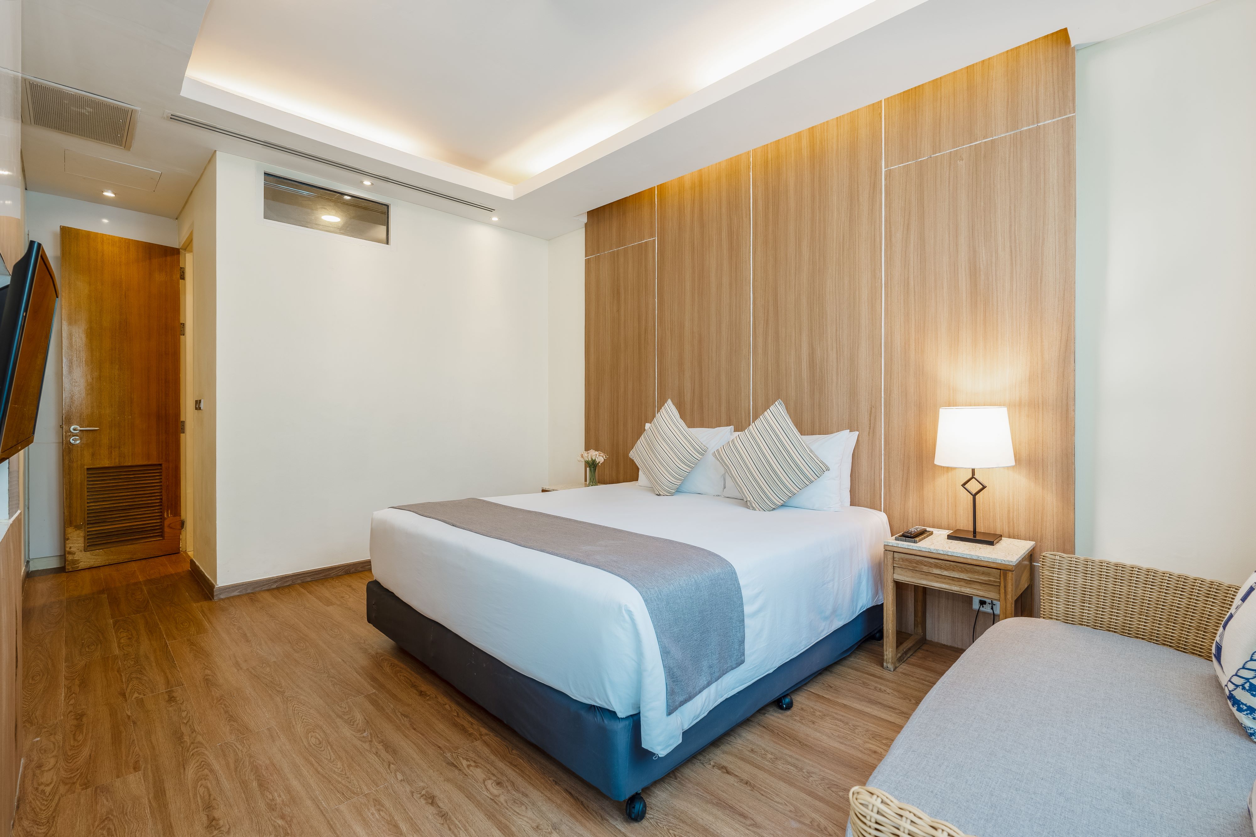 Andaman Pool Villas Maikhao Phuket 31/76